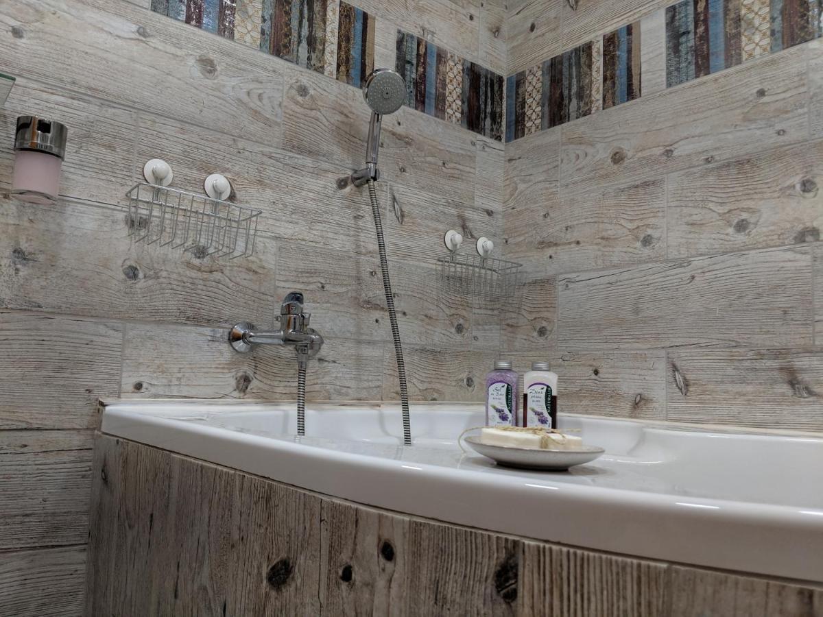 Luxury Apartment In Sumava National Park โนวาเปซ ภายนอก รูปภาพ